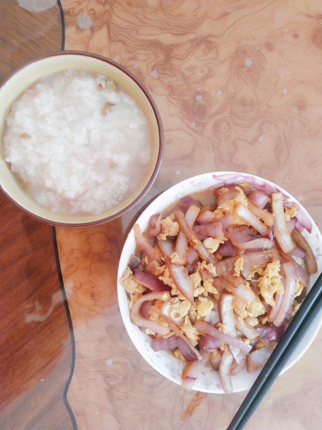 简单又好吃的洋葱炒鸡蛋