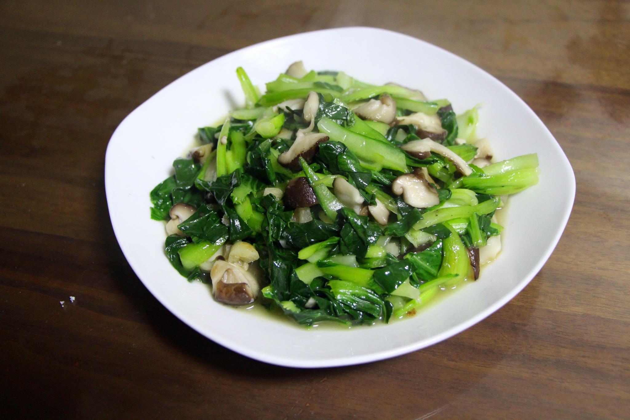 清炒香菇青菜的做法 步骤4