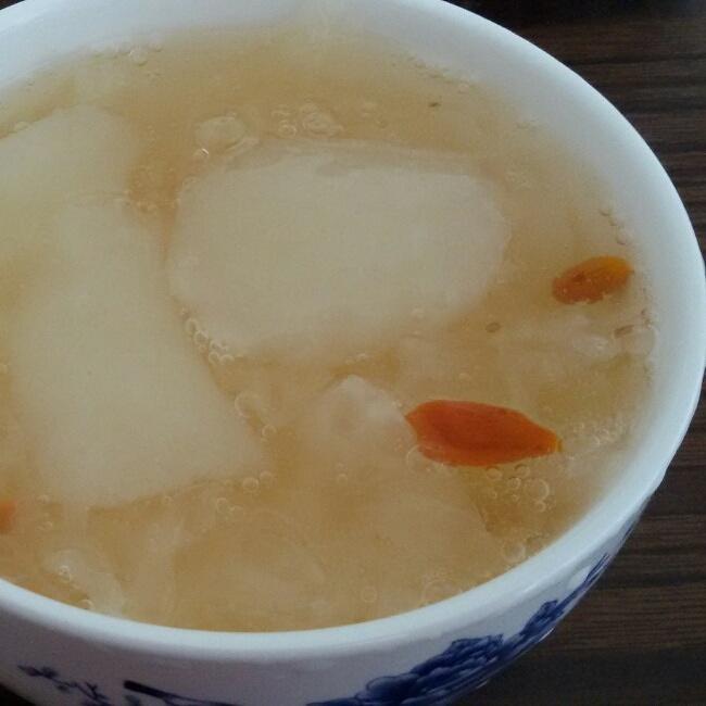 冰糖雪梨银耳羹的做法