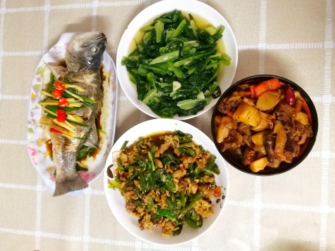 清蒸鲈鱼