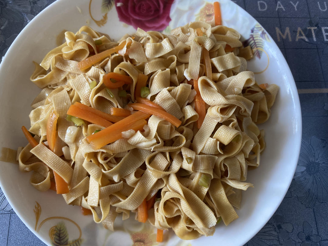 简单好吃的素炒干豆腐