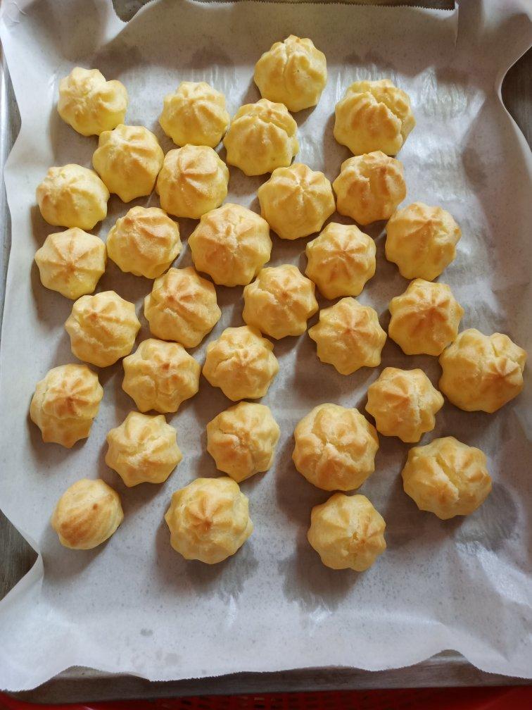 简单易成功的奶油小泡芙做法