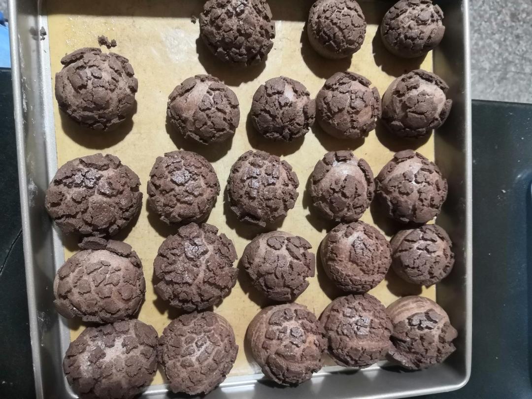 巧克力酥皮泡芙Chocolate Puff