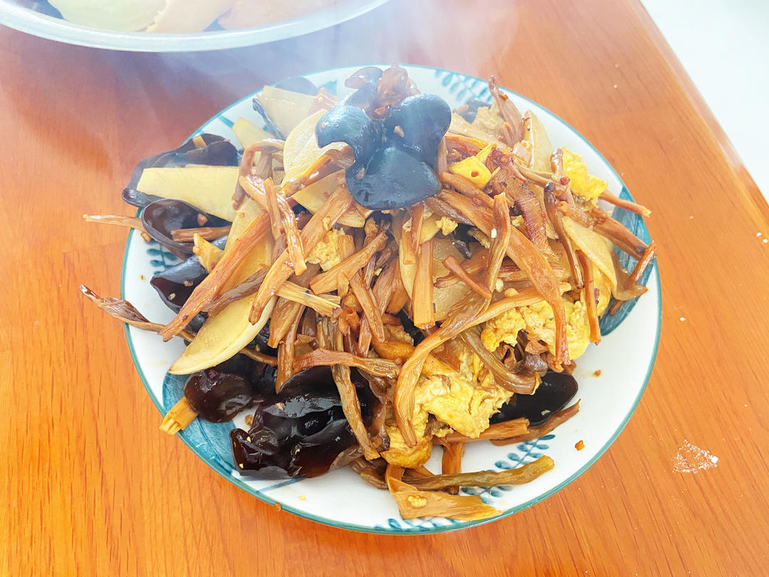 厨师长教你：“木须肉”的家常做法，营养丰富很适合老人孩子
