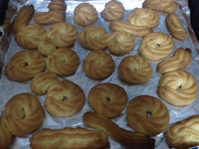 多种口味曲奇（香草、巧克力、抹茶）