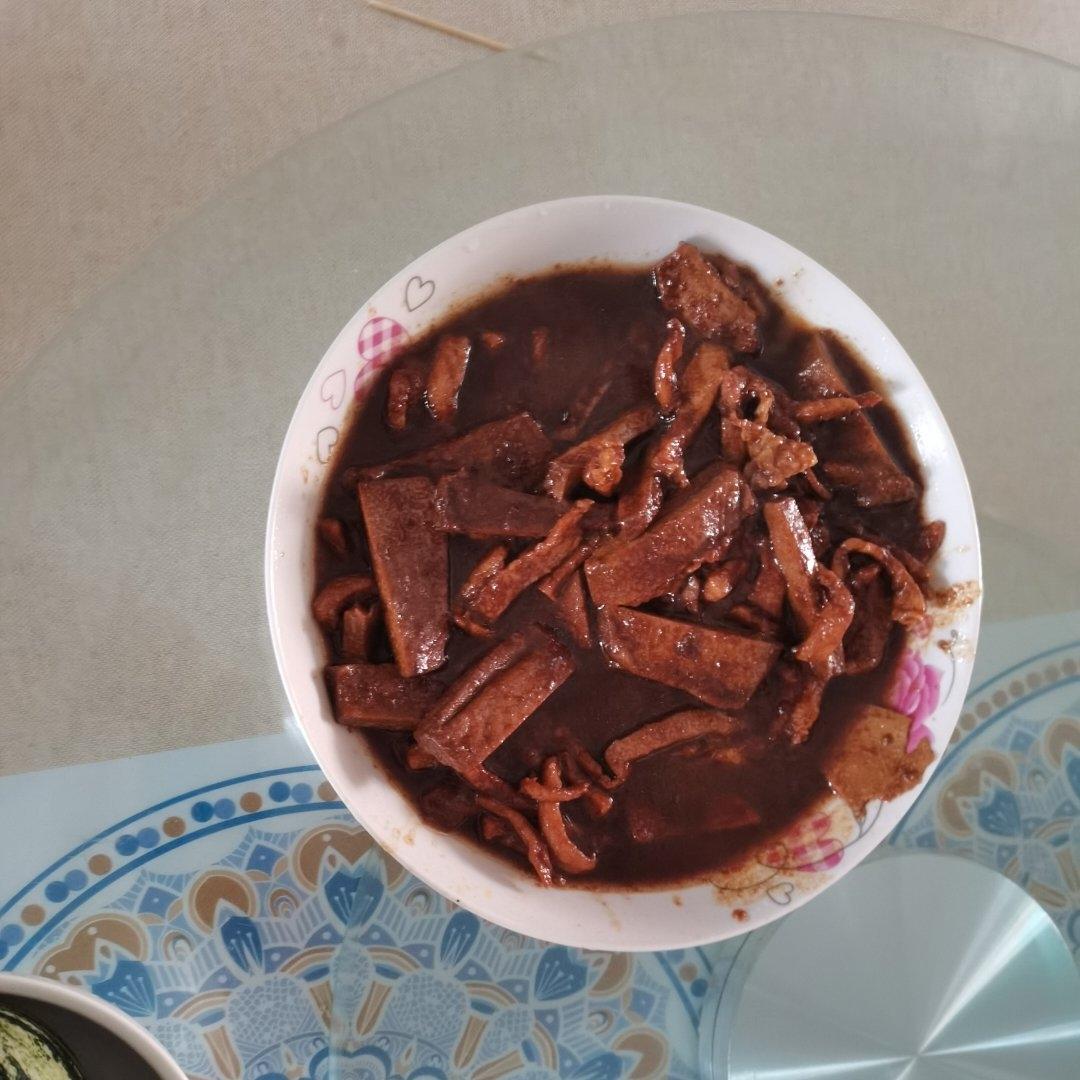 豆腐干炒肉丝