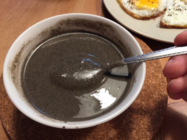 风之兔丫做的核桃黑芝麻糊