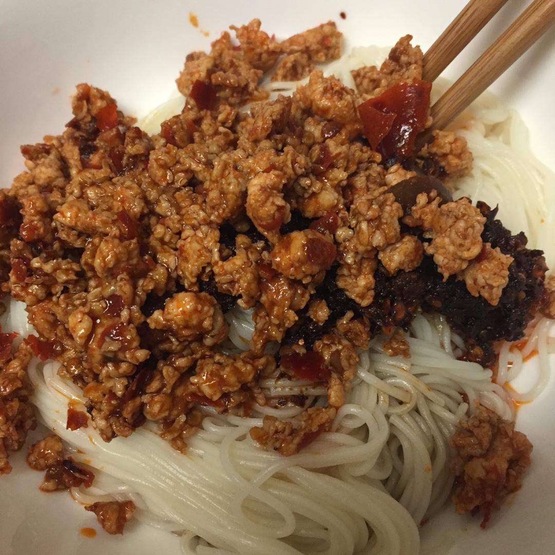 一夫食堂半半拌面
