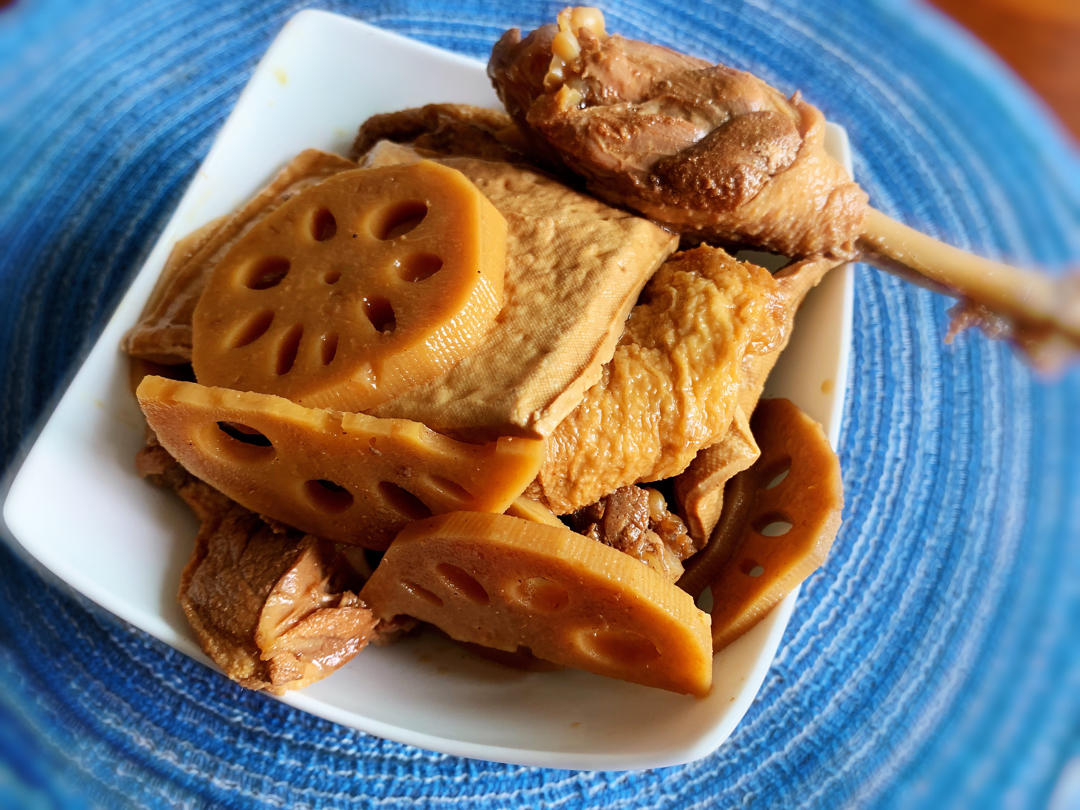 蒜蓉烤海鲜小杂烩【8月北鼎珐琅铸铁锅食谱】