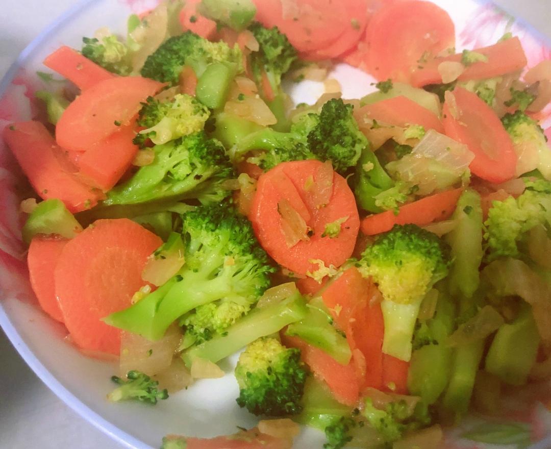 西兰花小炒胡萝卜