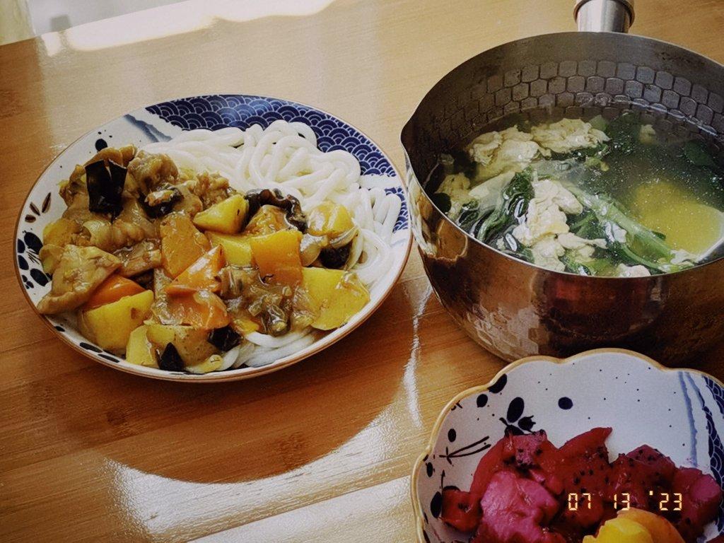 菌菇鸡腿咖喱饭