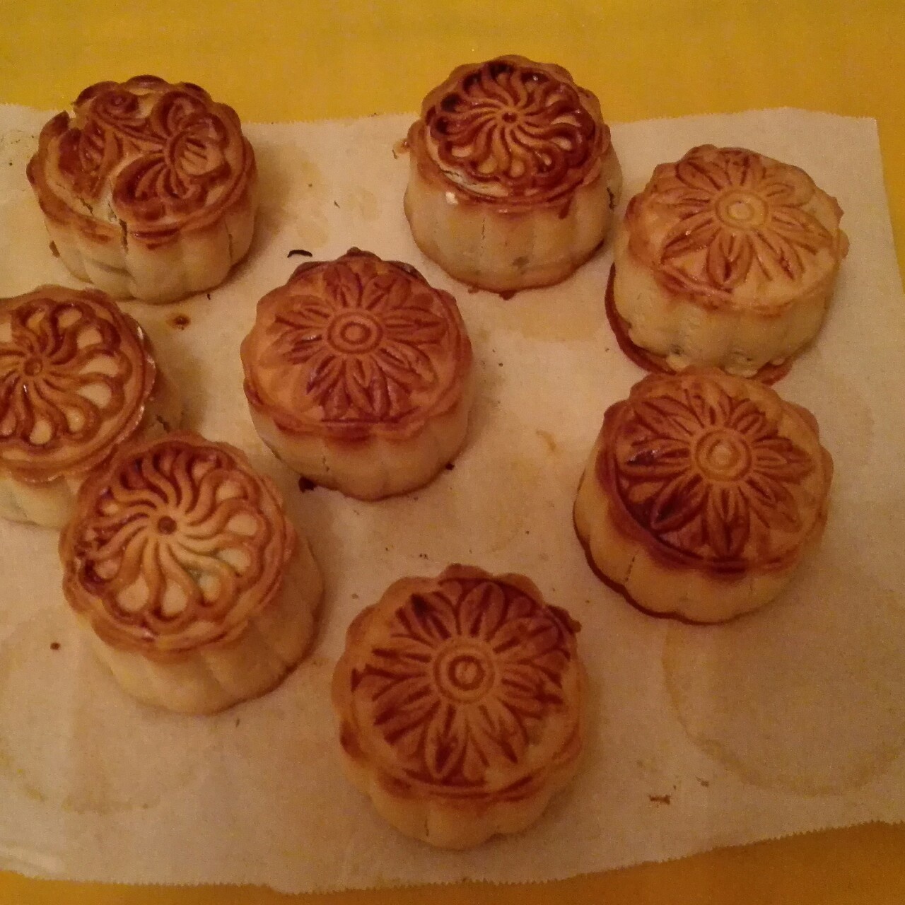 广式莲蓉蛋黄月饼