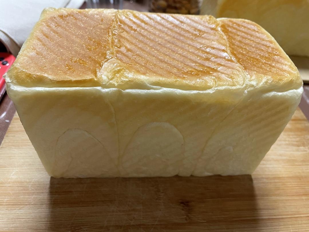 软到拿不起来的生吐司