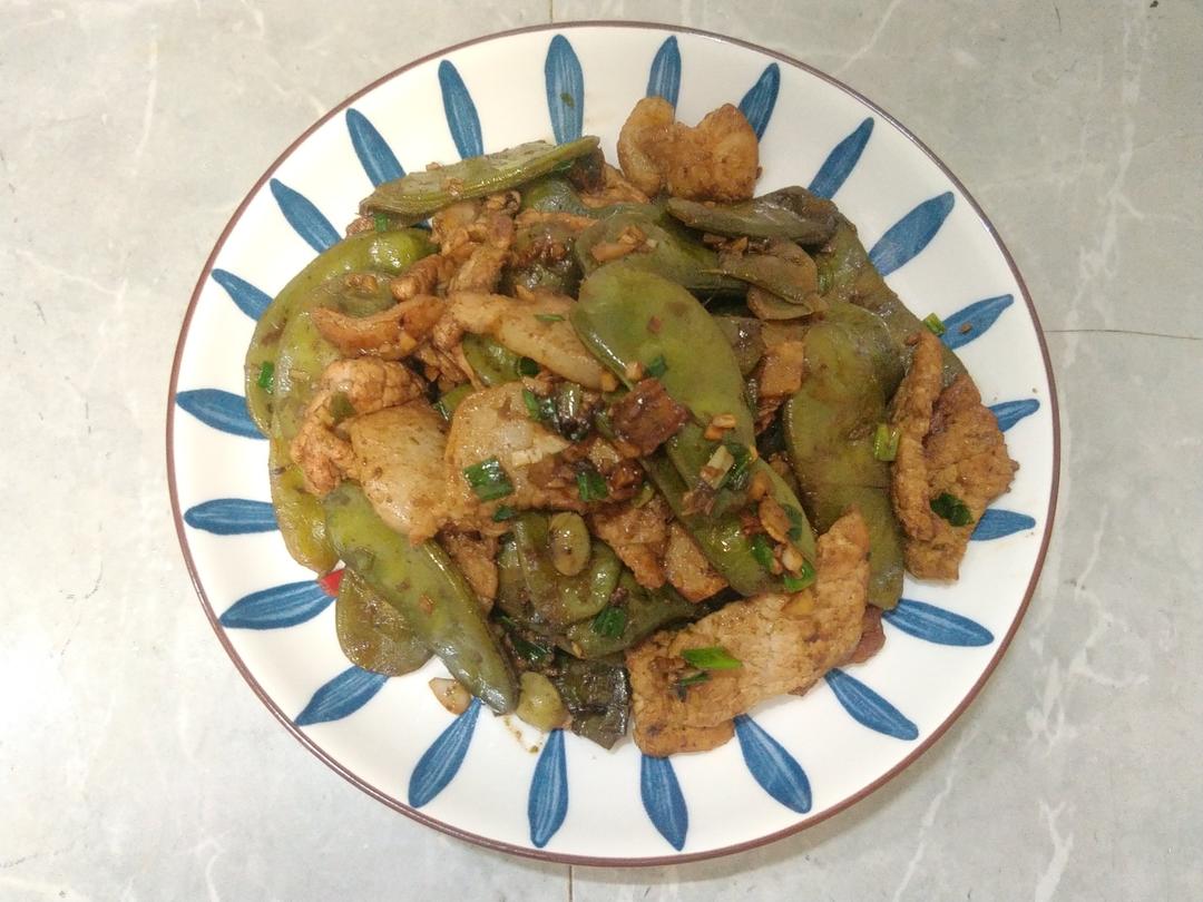 红扁豆烧前上肉(家常菜)