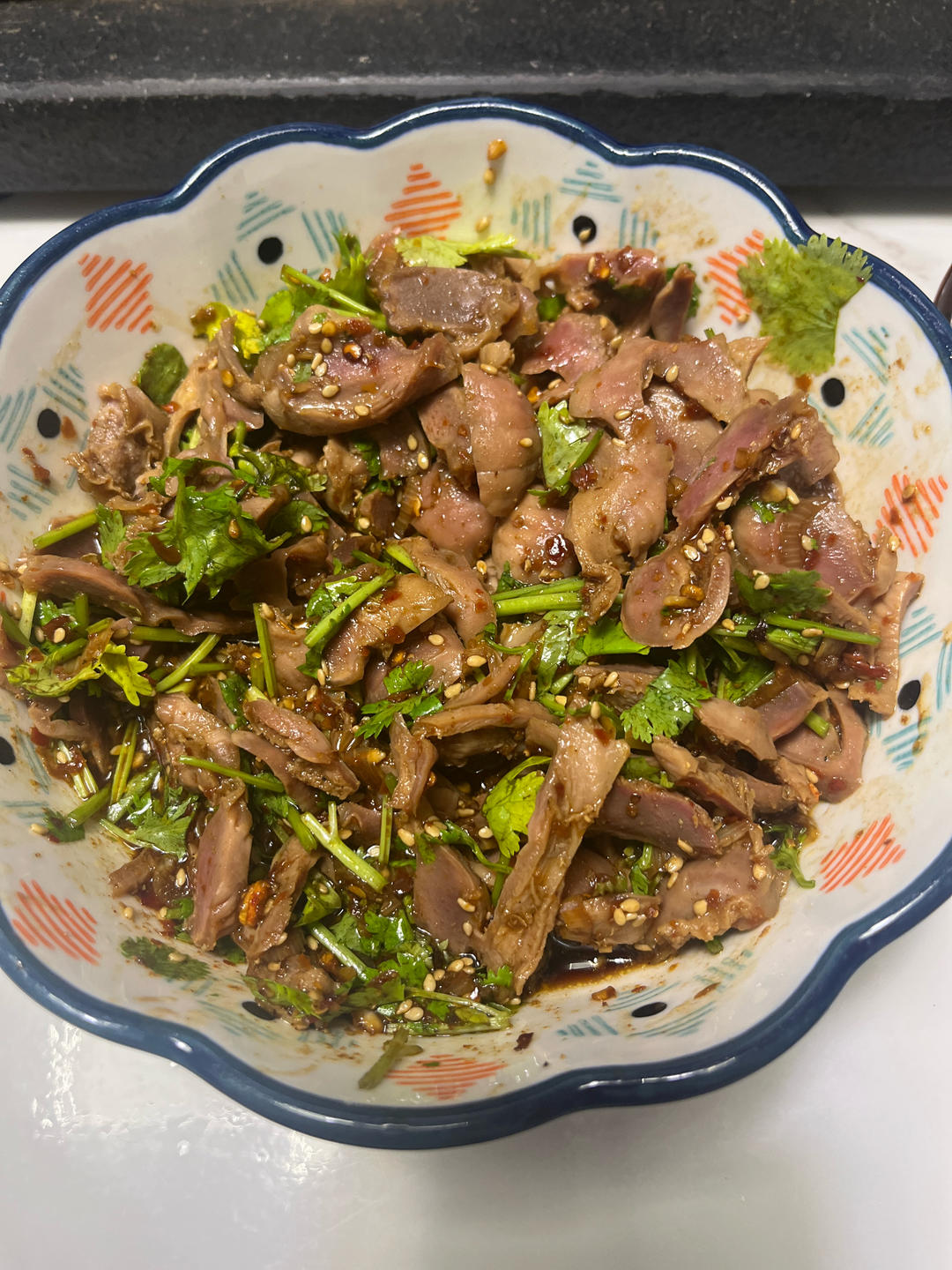 凉拌鸡胗，酱汁拌鞋底都好吃