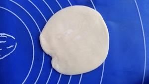 豆沙五仁酥皮月饼的做法 步骤9