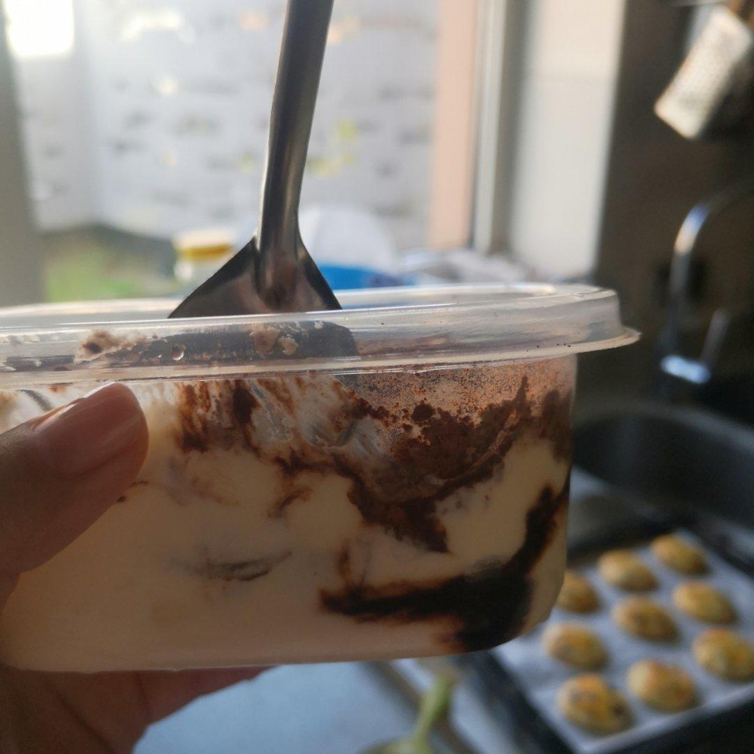 消耗淡奶油之超级简单的美味冰淇淋（附麦旋风做法）