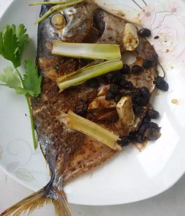 烤鲳鱼