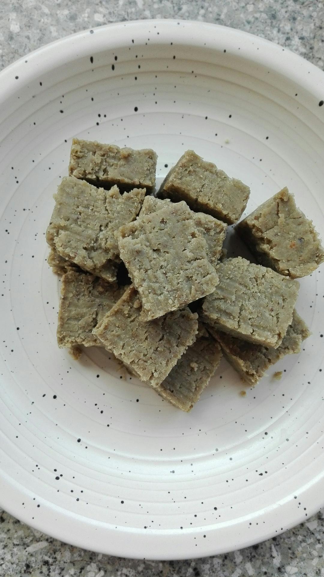 不脱皮版绿豆糕的做法