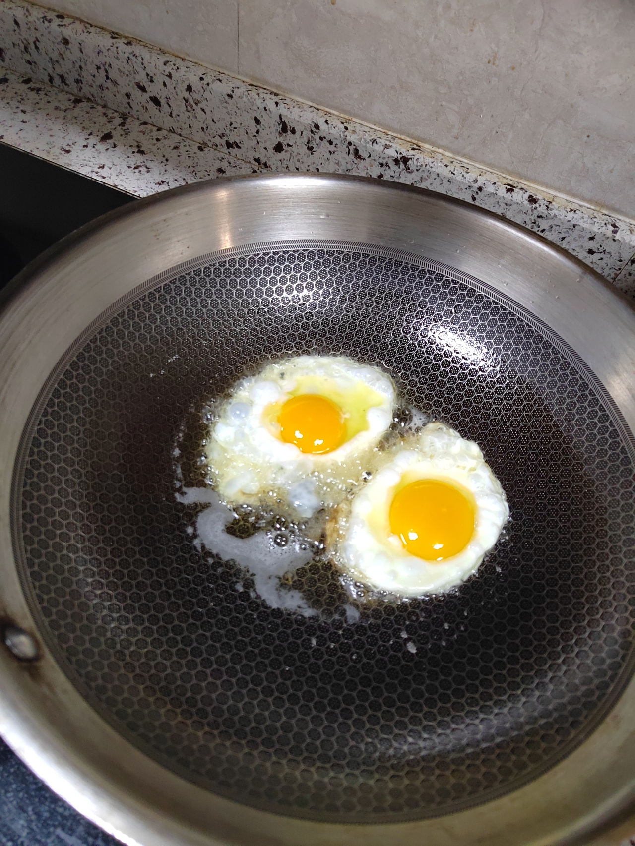 煎鸡蛋的做法