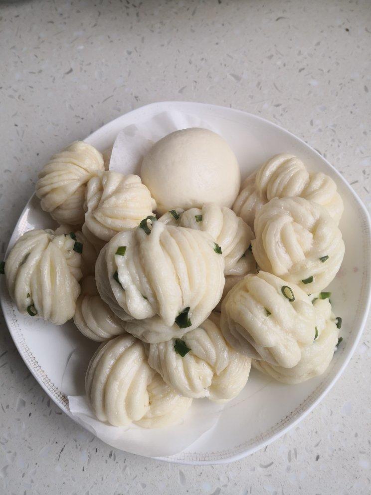 葱油花卷，一根筷子卷出漂亮的造型