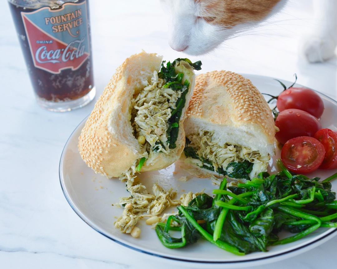 青酱鸡肉三明治的做法