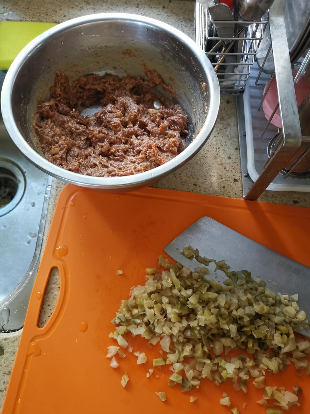 榨菜鲜肉月饼