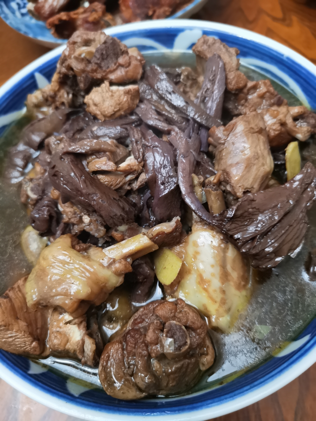 小鸡炖松蘑——东北人爱吃的家常菜