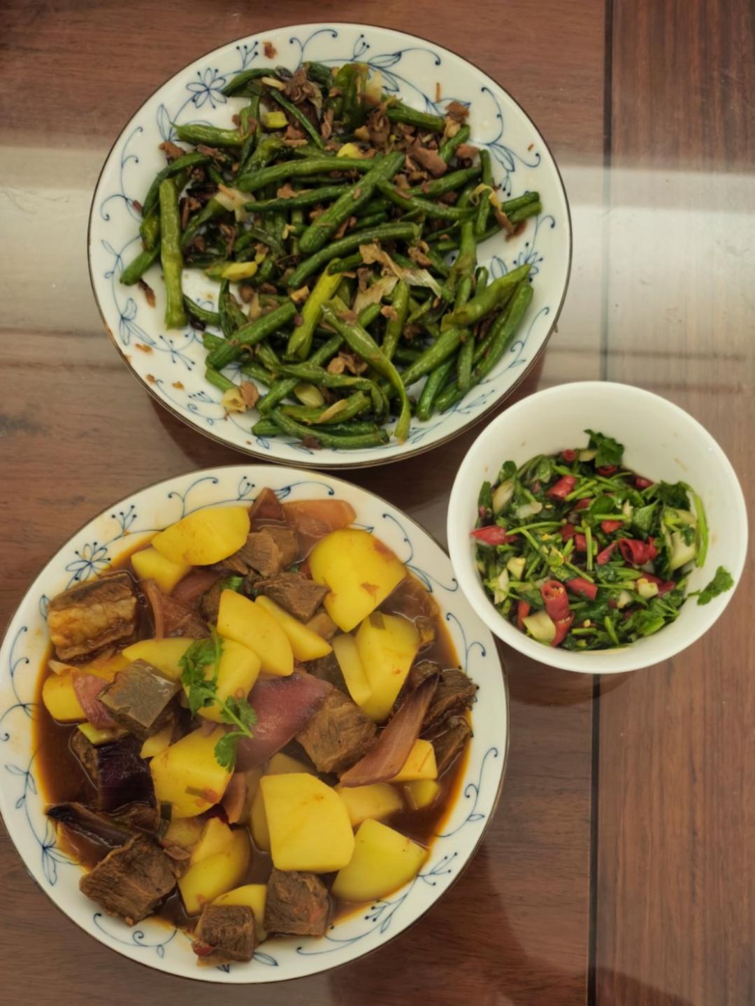 土豆炖牛肉