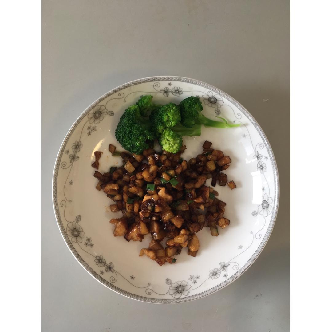 一道怎么做都好吃的干煎土豆鸡丁（红烧，咖喱，椒盐，孜然）