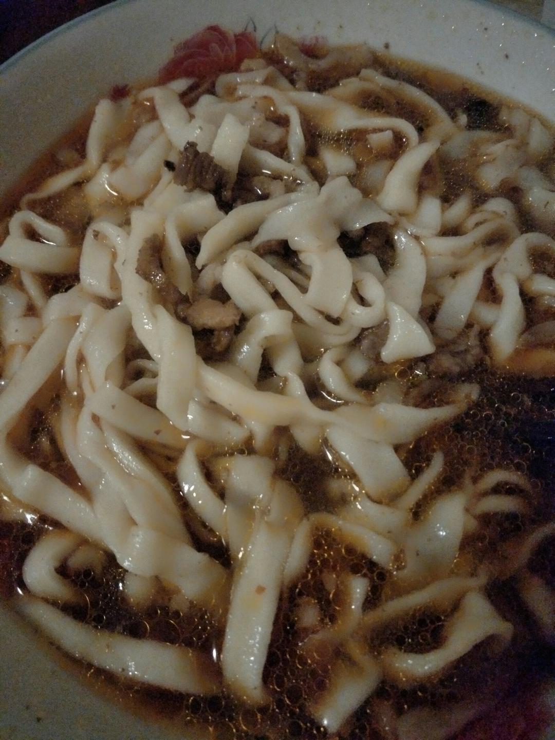 快手纯手工擀面条