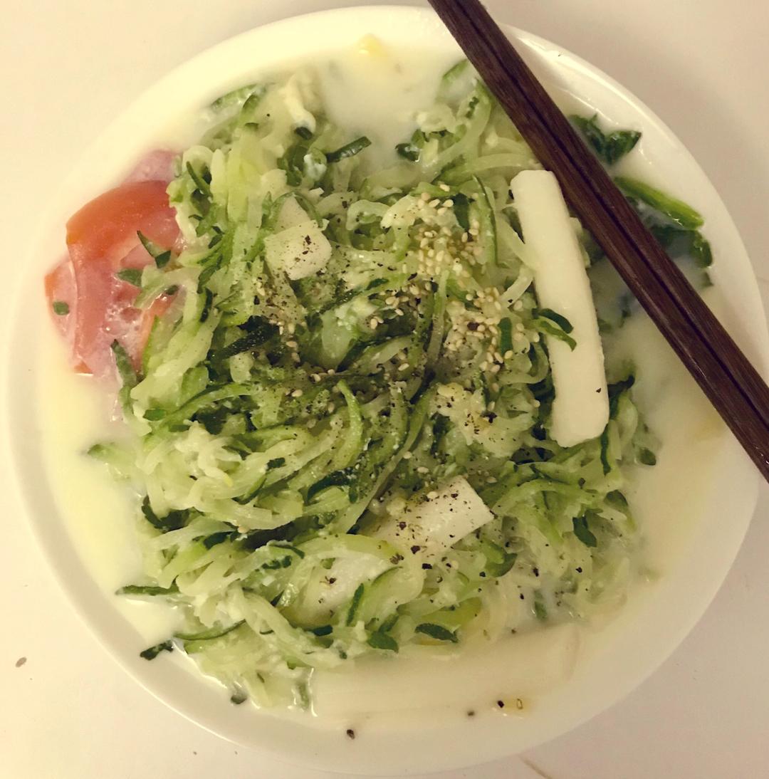 豆浆奶香西葫芦面
