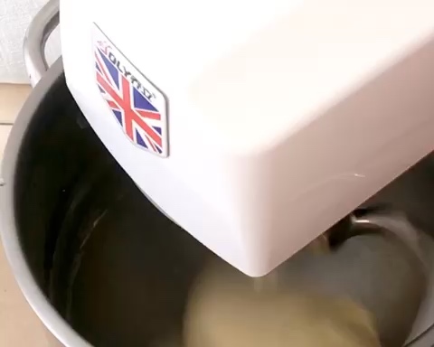 （视频）新手适用12分钟厨师机手套膜打面指南—乔立的做法 步骤12