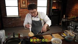 韩国大厨教你做正宗的辣白菜炒饭的做法 步骤18
