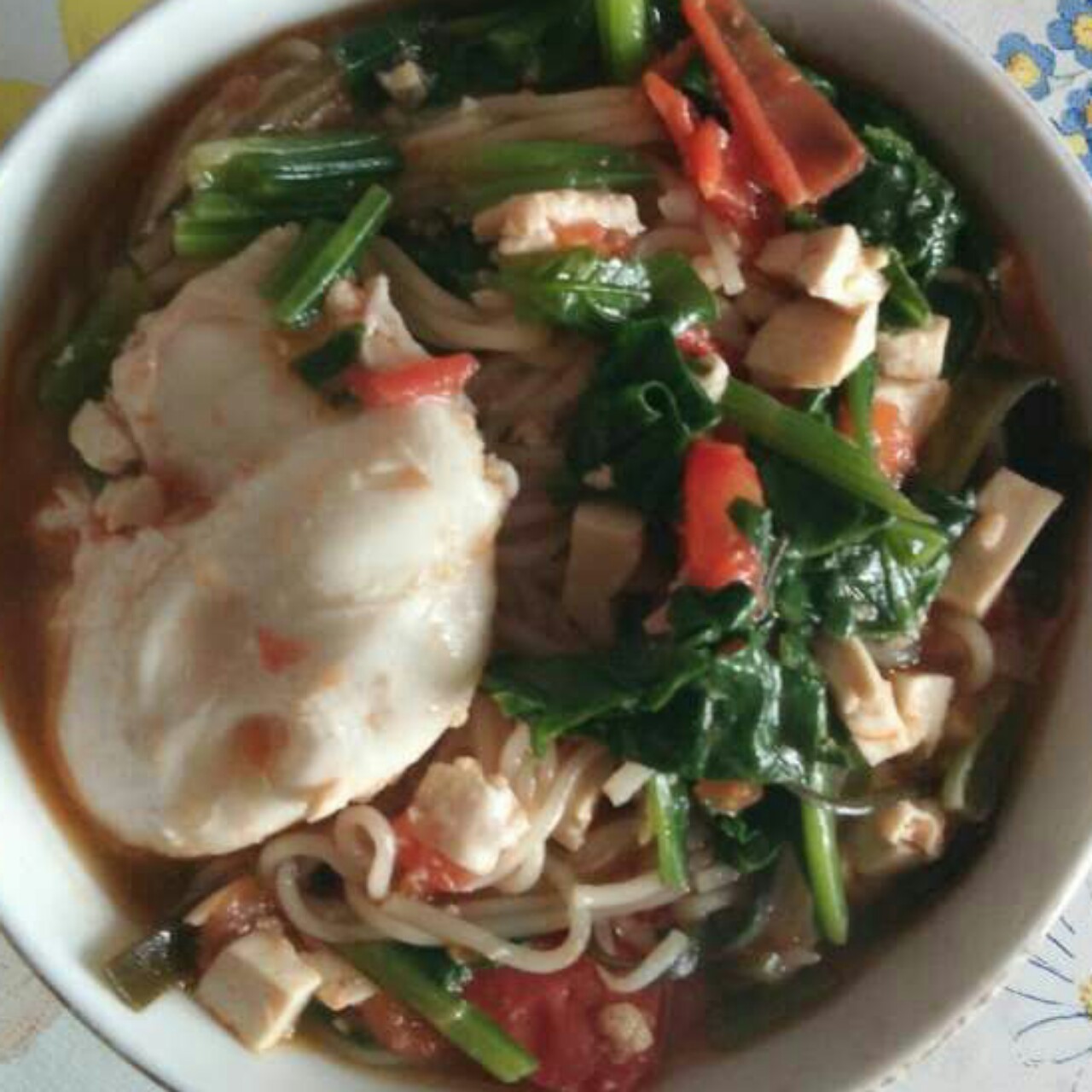 最家常的普通汤面——西红柿鸡蛋龙须面