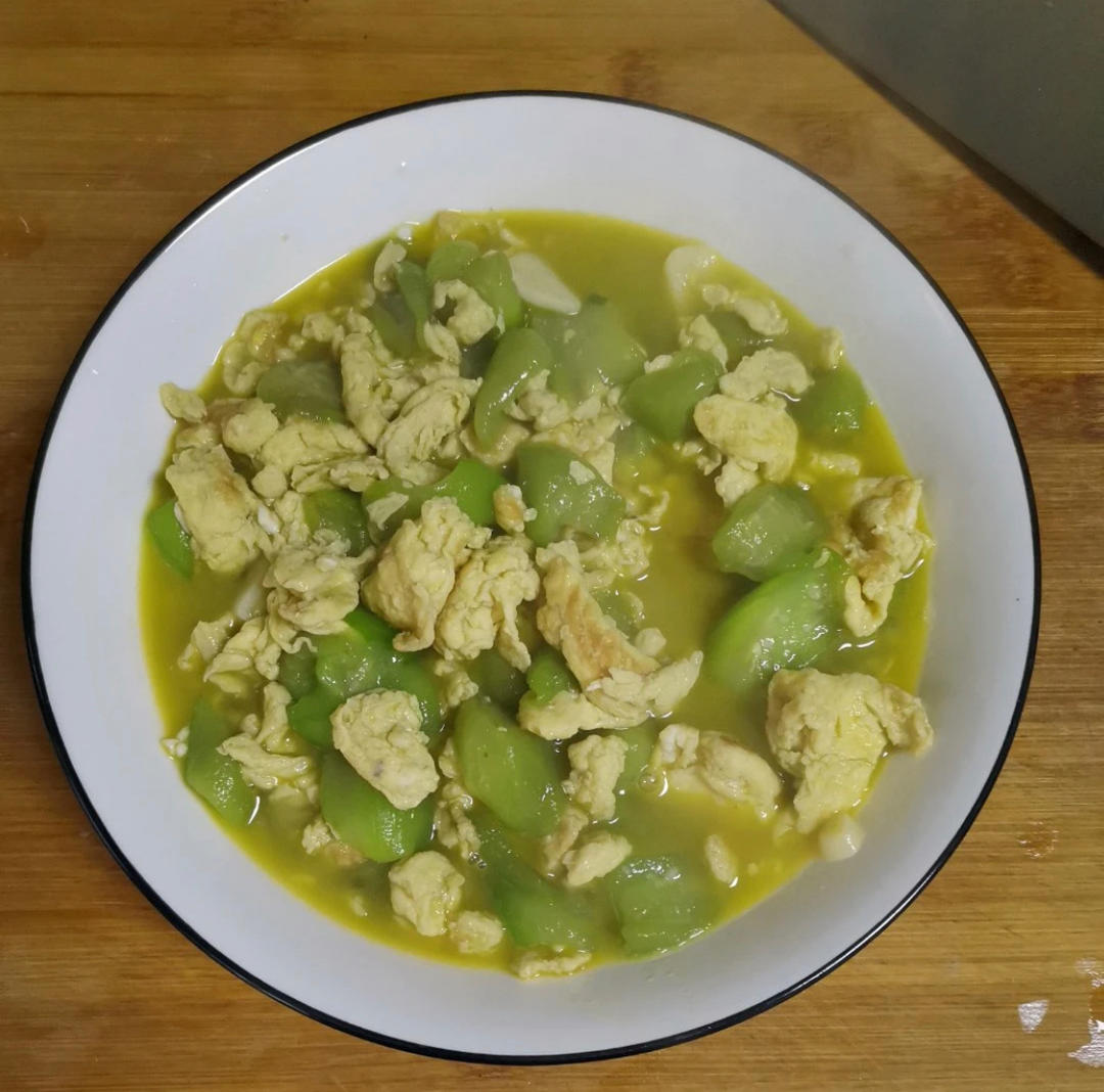 简单快手，五分钟搞定的丝瓜炒蛋