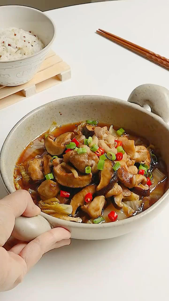 100道减脂餐⁰⁰²低卡香菇滑鸡