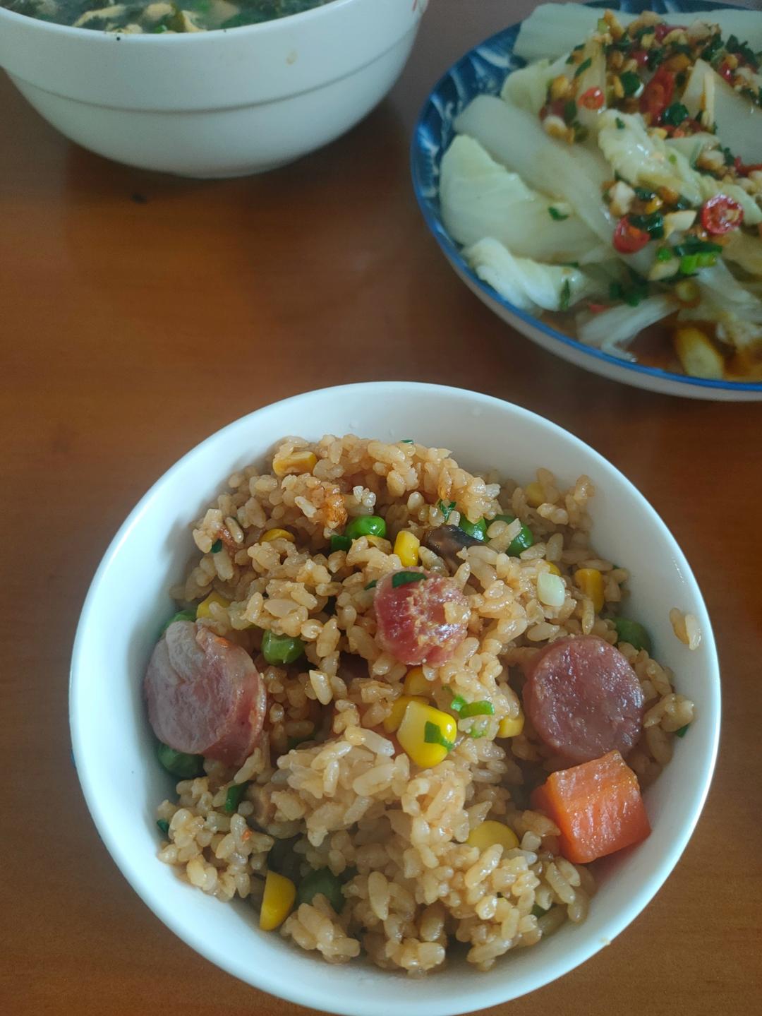 懒人必备～电饭煲腊肠焖饭