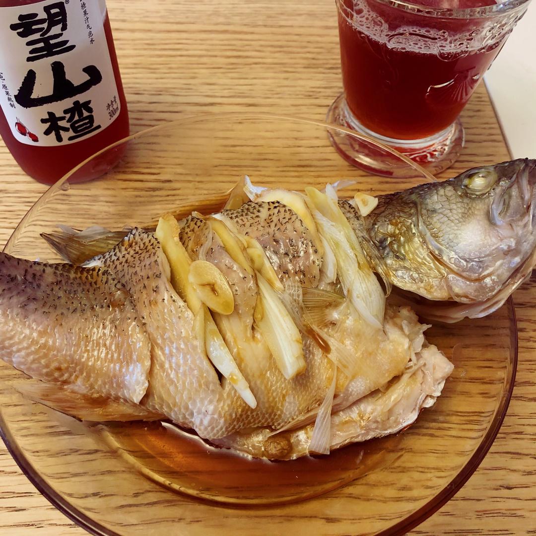 清蒸鲈鱼