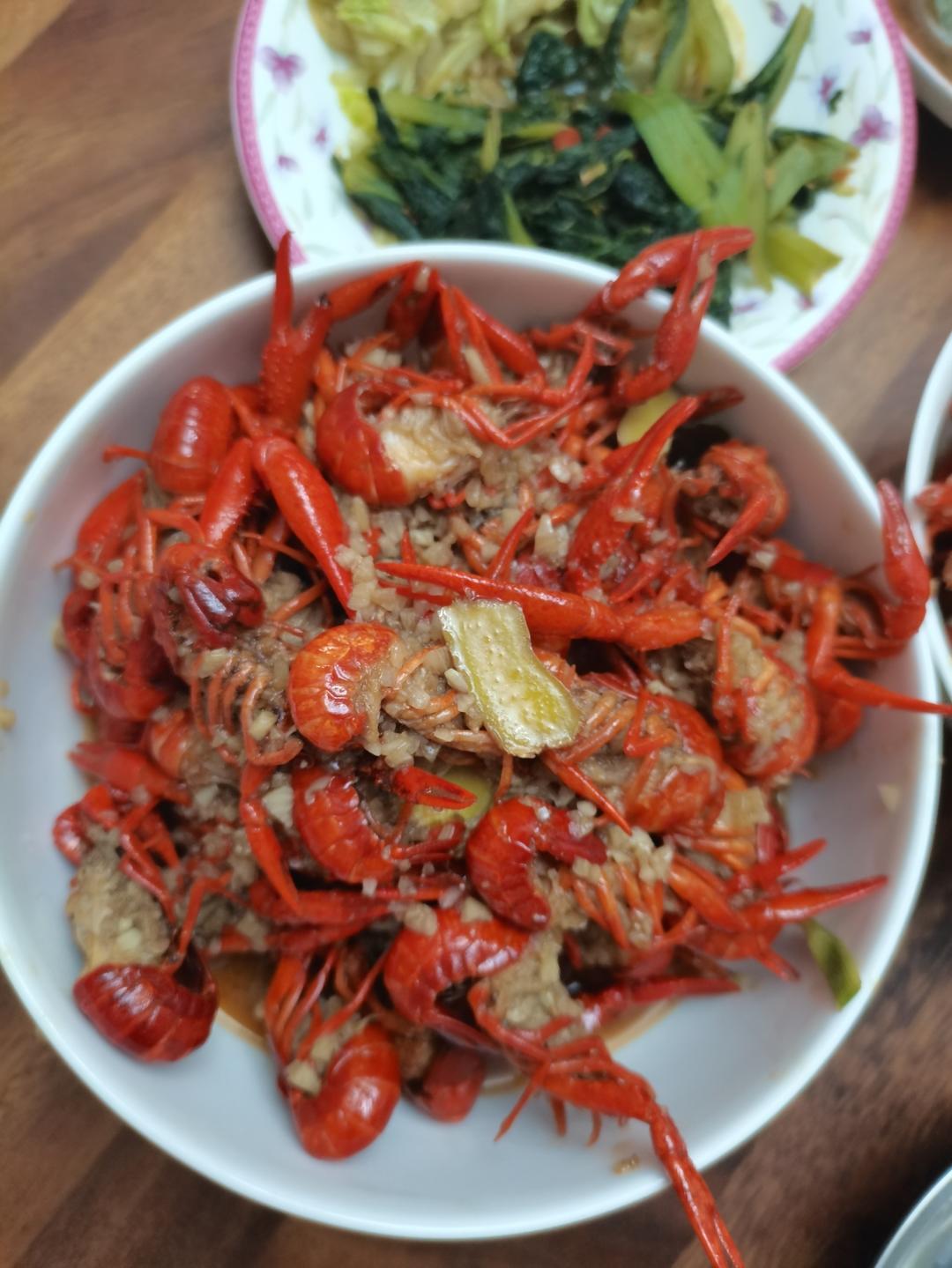 蒜蓉小龙虾 | 甜辣鲜香不油腻  |  一口一个虾尾太满足