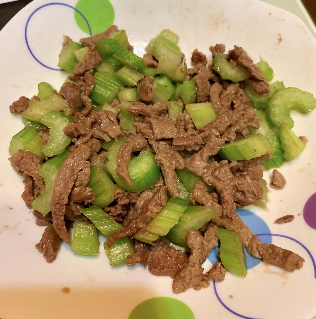 西芹牛肉丝