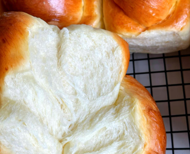 用最最简单的方法做超好吃的面包❗️❗️这配方爵了的做法
