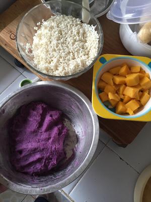 糯米芒果紫薯球的做法 步骤1