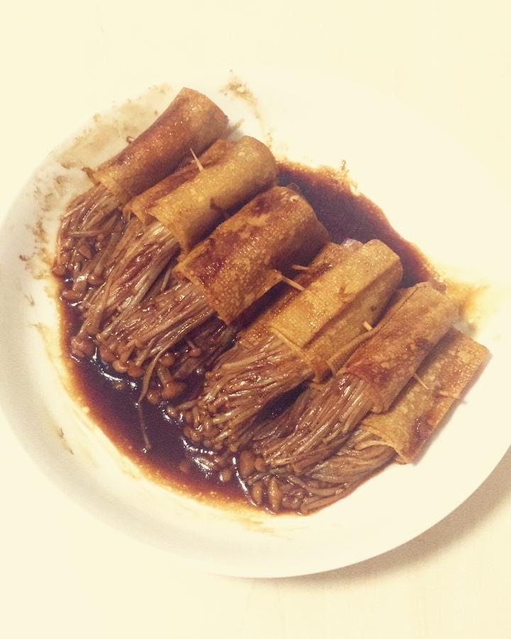 ⚡️减肥减脂素菜啃起❗️金针菇豆皮卷