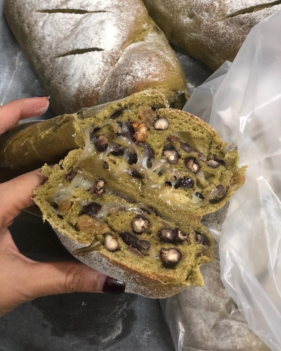 比原麦山丘还好吃的【抹茶麻薯古早味面包】肉松红豆沙