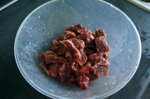 蚝油生菜腐竹牛肉的做法 步骤1