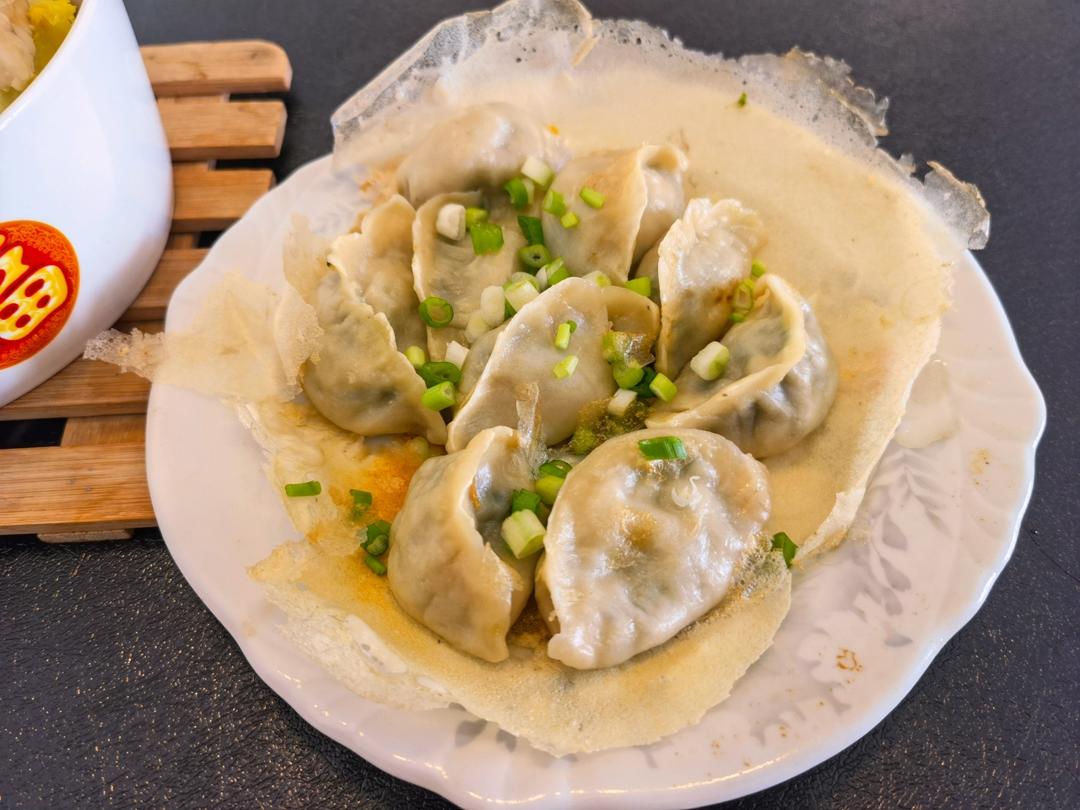 冰箱冷冻水饺做煎饺