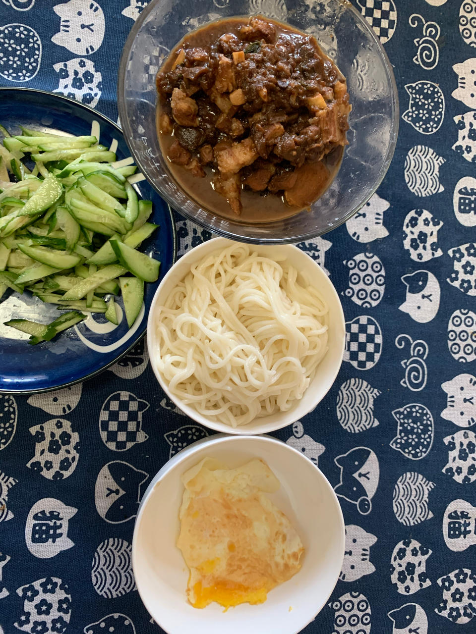 好吃不贵的茄子肉丁打卤面