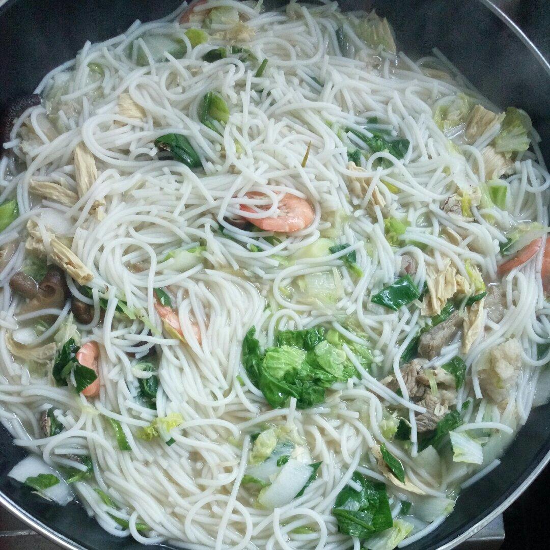 福州虾油口味的煮粉干（小鱼干版）