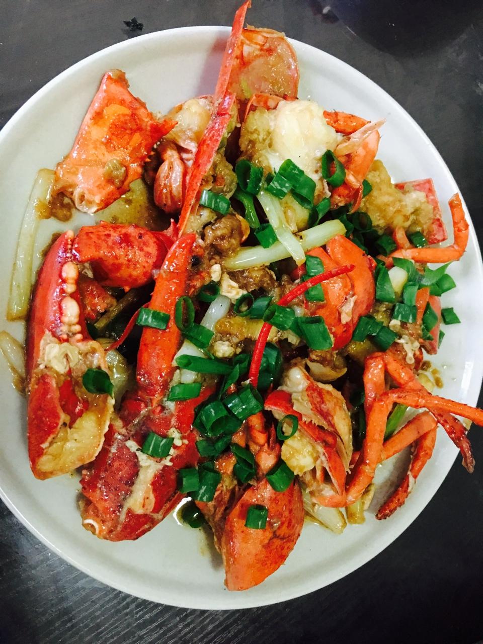 madfighterlu做的葱姜蒜爆炒大龙虾